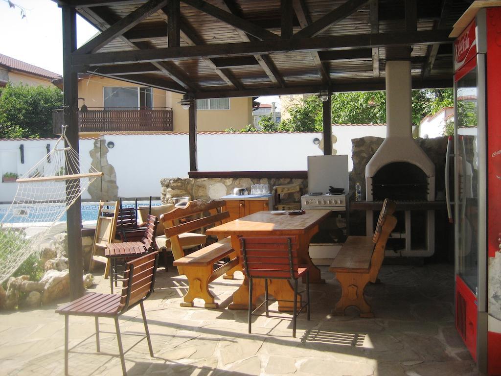 Guest House Yanina Varna Esterno foto