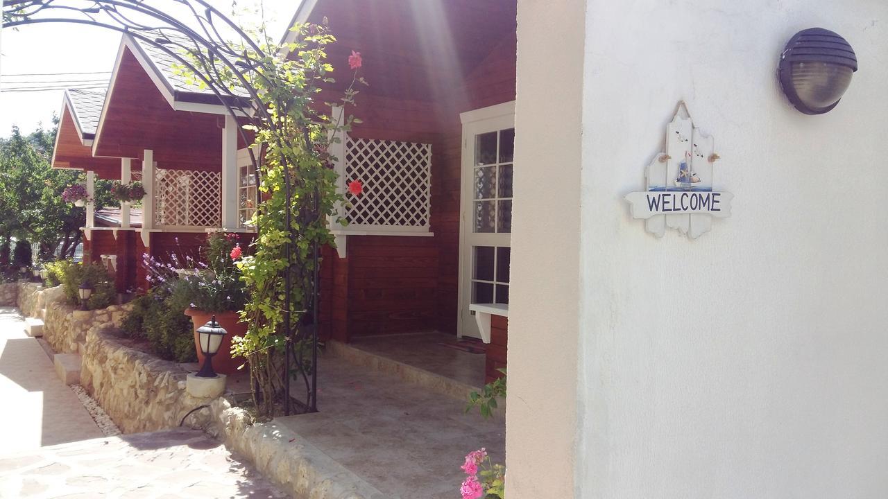 Guest House Yanina Varna Esterno foto