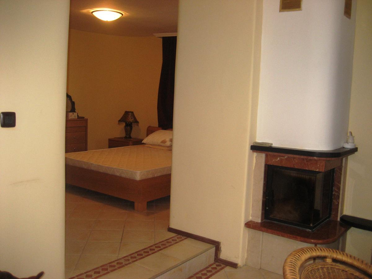 Guest House Yanina Varna Esterno foto