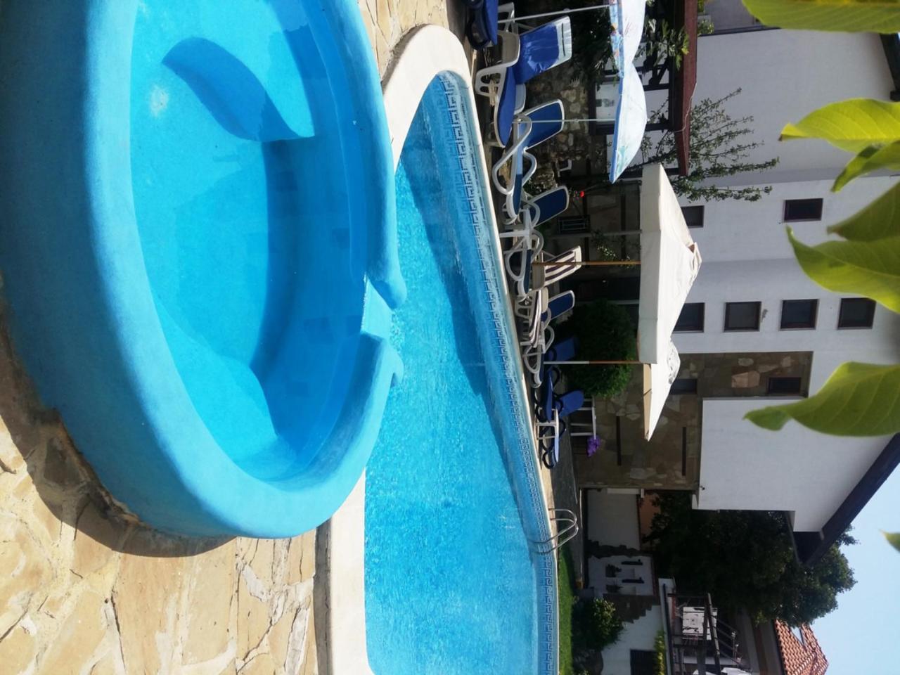Guest House Yanina Varna Esterno foto