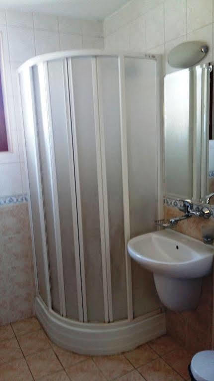 Guest House Yanina Varna Esterno foto